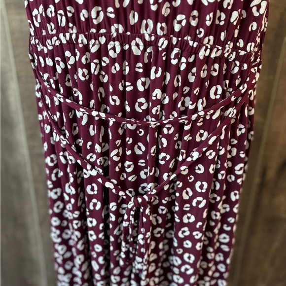 Isabel Maternity Knit Dress High/Low Hem Short Sleeve Burgundy Leopard Print XXL - Picture 8 of 9